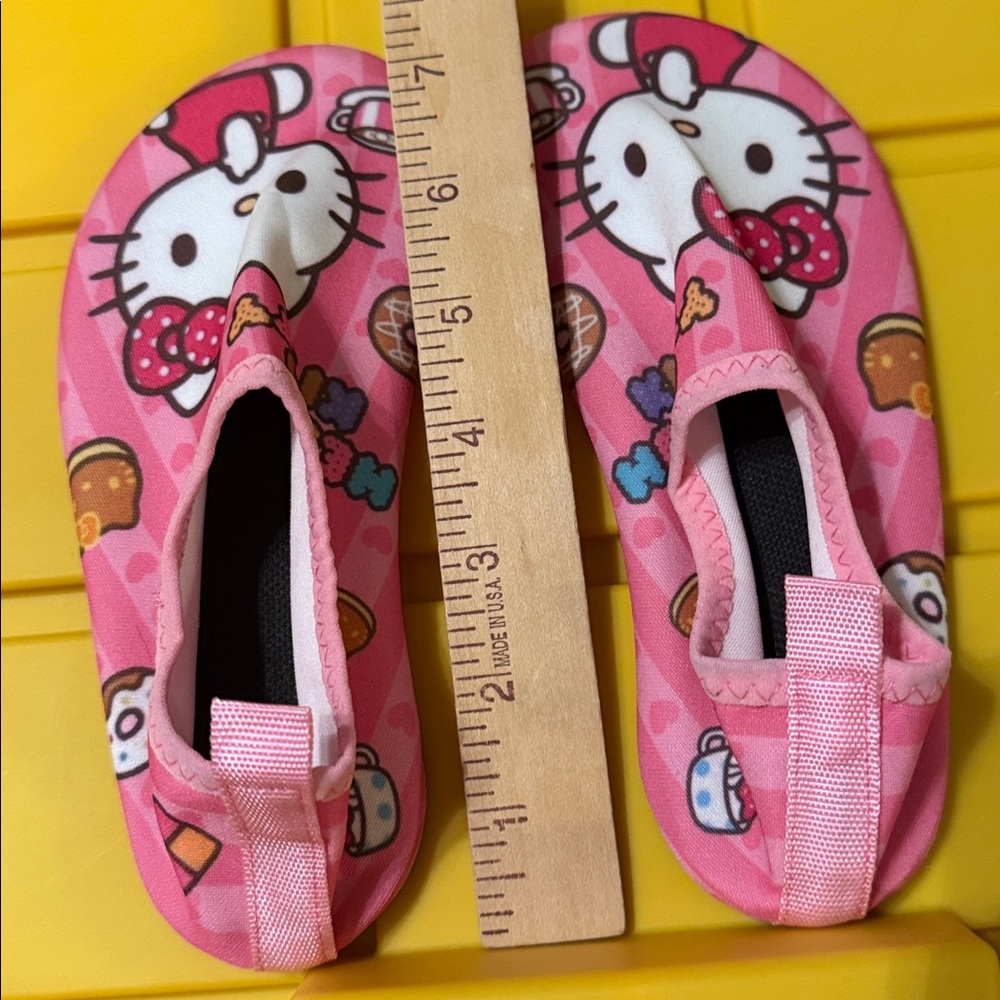 Hello Kitty Pink Water Shoes